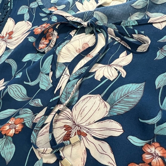 Cupio Blue Floral Relaxed Tunic - Picture 11 of 14